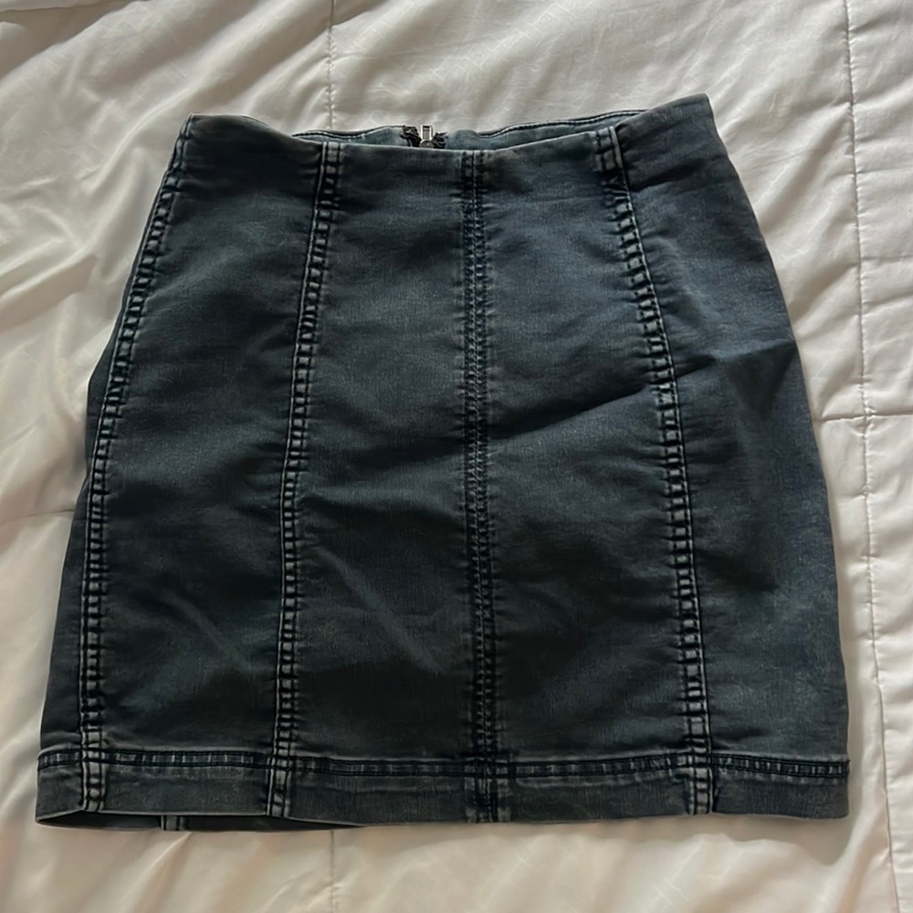 FREE PEOPLE MINI DENIM SKIRT